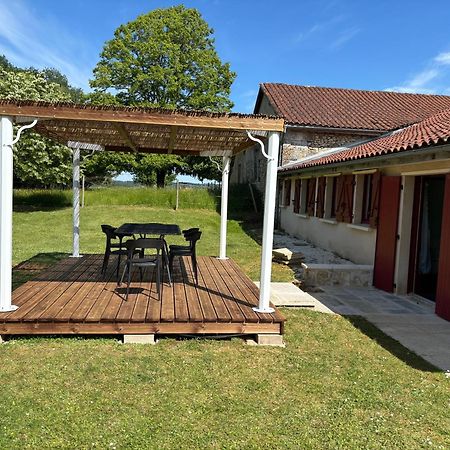 Charmant Logement Entier A La Campagne Sencenac-Puy-de-Fourches Exterior foto